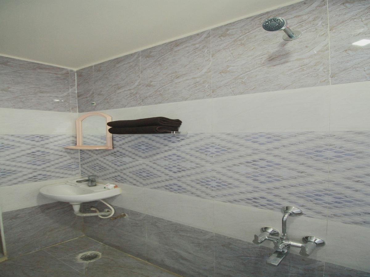 מדוראי Oyo 11489 Pkn Classic Regency מראה חיצוני תמונה